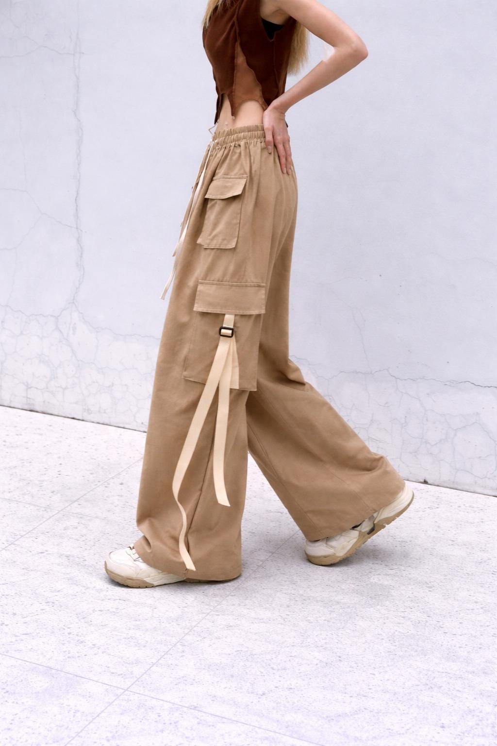 Olive Green Loose Fit Cargo Trousers – Everyday Casual Pants with Adjustable Drawstring